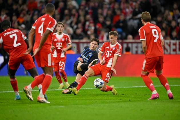 Goal Kick Action Goal Chance Christos Tzolis Club Brugge FC Bruegge 08 vs Joshua Kimmich FC Bayern Muenchen FCB 06 Harry Kane FC Bayern Muenchen FCB 09 Lennart Karl Bayern Muenchen FCB 42 Jonathan Tah FC Bayern Muenchen FCB 04 Dayot Upamecano FC Bayern Muenchen FCB 02 FC Bayern Muenchen FCB vs Club Brugge FC Bruegge Matchday 03 22 10 2025 DFL REGULATIONS PROHIBIT ANY USE OF PHOTOGRAPHS AS IMAGE SEQUENCES AND OR QUASI VIDEO FC Bayern Muenchen FCB vs Club Brugge FC Bruegge