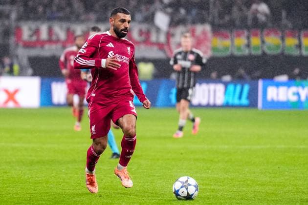 FRANKFURT AM MAIN, GERMANY - OCTOBER 22 Mohamed Salah of Liverpool dribbles with the ball during the UEFA Champions League 2025 26 League Phase MD3 match between Eintracht Frankfurt and Liverpool FC at Frankfurt Stadion on October 22, 2025 in Frankfurt am Main, Germany. (Photo by Rene Nijhuis) SPO  Copyright: xRenexNijhuis