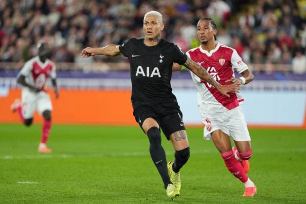 Richarlison of Tottenham tries to lose Thilo Kehrer of Monaco Monaco v Tottenham Hotspur, UEFA Champions League, Group Stage, Football, Stade Louis II, Monaco - 22 Oct 2025Monaco Stade Louis II Monaco EDITORIAL USE ONLY No use with unauthorised audio, video, data, fixture lists, club league logos or live services. Online in-match use limited to 120 images, no video emulation. No use in betting, games or single club league player publications. Copyright: xDavexWinter Shutterstockx 15552361im
