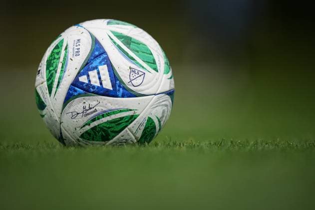 October 22, 2025, Vancouver, Bc, CANADA: A soccer ball with the MLS, Fussball Herren, USA logo and Commissioner Don Garber s signature sits on the pitch as the Vancouver Whitecaps practice, in Vancouver, on Wednesday, Oct. 22, 2025. Canada News - October 22, 2025  - ZUMA Oct 20251022_zaf_c35_081 Copyright: xDarrylxDyckx
