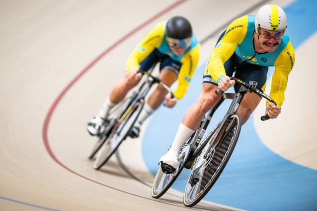 SHAYAKHMETOV Daniyar, KURDIDI Kirill MUKHTAR Ramazan UCI Track Cycling World Championships 2025 SHAYAKHMETOV Daniyar KURDIDI Kirill MUKHTAR Ramazan KAZ Kazakhstan Landscape horizontal Landscape Event Event UCI Track Cycling World Championships 2025 Category Category Cycling Track Cycling World Championships Elite men Location Place South America Chile Santiago de Chile Velodromo Parque Penalolen Instituto Discipline Team Sprint Distance m Date Date 22 10 2025 Wednesday Day 1