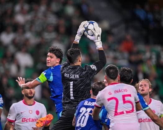 Sporting Clube de Portugal v Olympique de Marseille - UEFA Champions League 2025 26 League Phase MD3 Rui Silva from Sporting CP is in action during the UEFA Champions League 2025 26 match between Sporting CP and Olympique de Marseille in Porto, Portugal, on October 22, 2025, at Estadio Jose Alvalade Lisbon Lisboa Portugal  Copyright: xMiguelxLemosx originalFilename:lemos-uefacham251022_npEkQ.jpg