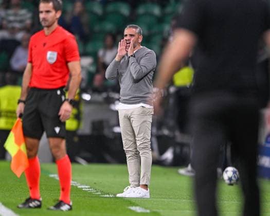Sporting Clube de Portugal v Olympique de Marseille - UEFA Champions League 2025 26 League Phase MD3 Rui Borges, head coach of Sporting CP, reacts during the UEFA Champions League 2025 26 match between Sporting CP and Olympique de Marseille in Porto, Portugal, on October 22, 2025, at Estadio Jose Alvalade Lisbon Lisboa Portugal  Copyright: xMiguelxLemosx originalFilename:lemos-uefacham251022_npUie.jpg