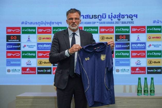 Football, National team Thailand presents new coach Anthony Hudson