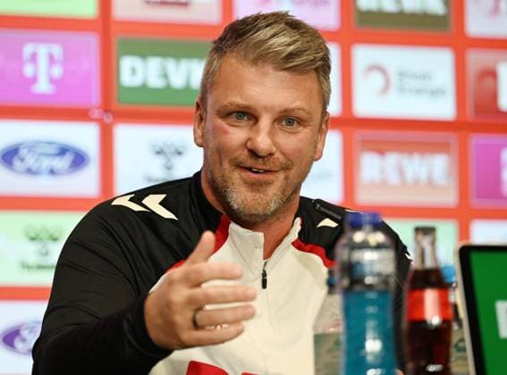 23.10.2025, xophax, Fussball 1.Bundesliga Saison 2025 2026 1.FC Köln Pressekonferenz vor dem Dortmund Spiel Trainer Lukas Kwasniok ( 1.FC Köln ) Köln