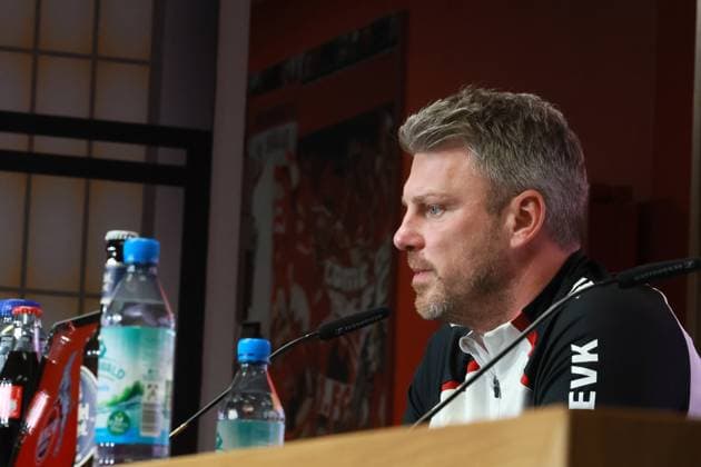 1 FC Köln 1 FC Köln, Press conference for the away match in Dortmund, Lukas Kwasniok 1 FC Köln 23 10 2025, Bild