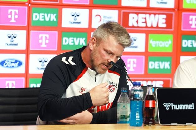 1 FC Köln 1 FC Köln, Press conference for the away match in Dortmund, Lukas Kwasniok 1 FC Köln 23 10 2025, Bild