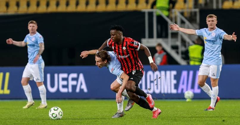 UEFA Europa Conference League Group Phase, Todor Proeski Arena, North Macedonia 23 10 2025 Shkendija vs Shelbourne Adamu Alhassan of Shkendija with Harry Wood of Shelbourne Ronaldo Webster with Harry Wood 23 10 2025  Copyright: x INPHOx 0B1A7581