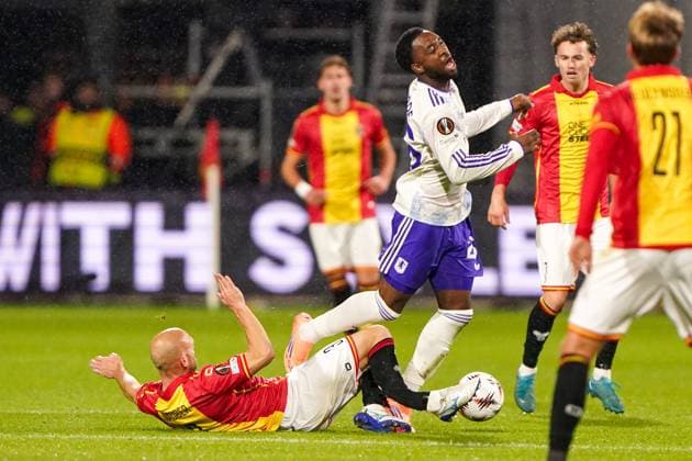 2025-10-23 Go Ahead Eagles v Aston Villa FC - UEFA Europa League 2025 26 League Phase MD3 DEVENTER, NETHERLANDS - OCTOBER 23: Lamare Bogarde of Aston Villa battles for possession with Gerrit Nauber of Go Ahead Eagles during the UEFA Europa League 2025 26 League Phase MD3 match between Go Ahead Eagles and Aston Villa FC at Adelaarshorst on October 23, 2025 in Deventer, Netherlands. Deventer Adelaarshorst Netherlands Content not available for redistribution in The Netherlands directly or indirectly through any third parties. Copyright: xAndrexWeeningx