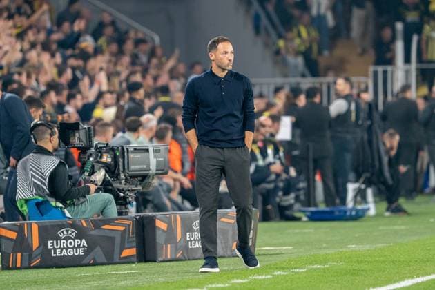 Domenico Tedesco Fenerbahce Istanbul, Coach , TUR, Fenerbahce Istanbul vs VfB Stuttgart, Football, UEFA Europa League, Matchday 3, 2025 2026 season, 23 10 2025, TUR, Fenerbahce Istanbul vs VfB Stuttgart, Football, UEFA Europa League, Matchday 3, 2025 2026 season, 23 10 2025, Istanbul Copyright: xEibner-Pressefoto EdwardxCheungx EP_ECG