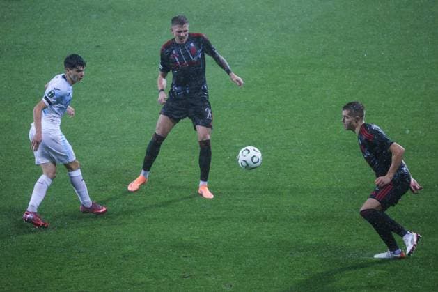 HNK Rijeka v AC Sparta Praha: UEFA Conference League Dominik Thaqi of HNK Rijeka, Patrik Vydra of SParta Praha and Martin Suchomel of SParta Praha during the UEFA Conference League group phase matchday 2 between HNK Rijeka and AC Sparta Praha at HNK Rijeka Stadium on October 23, 2025. in Rijeka, Croatia.  NelxPavletic PIXSELL