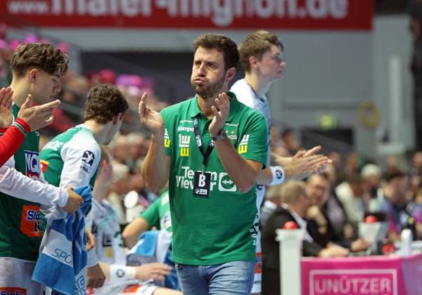 23 10 2025, xovx, Handball Daikin Handball Bundesliga, HSG Wetzlar FRISCH AUF Göppingen Ben Matschke Frisch Auf Göppingen Wetzlar Buderus Arena Hessen Germany EN