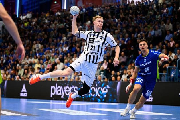 Gummersbach HBL 25 26 VfL Gummersbach THW Kiel Eric Johansson THW Kiel Gummersbach Schwalbe Arena Germany