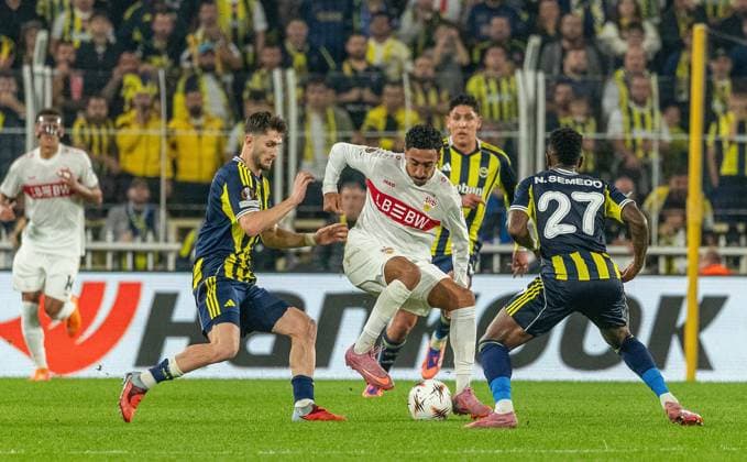 Istanbul , Europa League Fenerbahce Istanbul vs VfB Stuttgart , center Tiago Tomas VfB