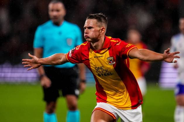 DEVENTER, NETHERLANDS - OCTOBER 23: Mathis Suray of Go Ahead Eagles celebrates after scoring his team s first goal during the UEFA Europa League 2025 26 League Phase MD3 match between Go Ahead Eagles and Aston Villa FC at Stadion De Adelaarshorst on October 23, 2025 in Deventer, Netherlands. (Photo by Rene Nijhuis) SPO  Copyright: xRenexNijhuis
