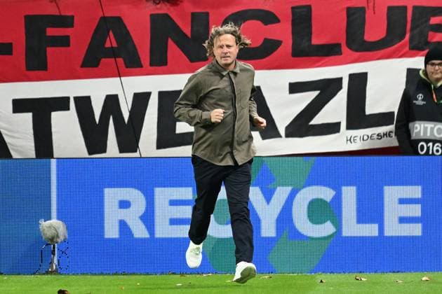 23 10 2025, xsltx, Football UEFA Conference League, FSV Mainz 05 HSK Zrinjski Mostar v l Trainer Bo Henriksen FSV Mainz 05 DFL DFB REGULATIONS PROHIBIT ANY USE OF PHOTOGRAPHS as IMAGE SEQUENCES and or QUASI VIDEO Mainz