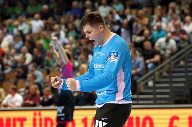 23 10 2025, xovx, Handball Daikin Handball Bundesliga, HSG Wetzlar FRISCH AUF Göppingen Anadin Suljakovic HSG Wetzlar Wetzlar Buderus Arena Hessen Germany EN