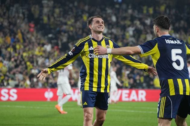 Kerem Aktufkoglu of Fenerbahce celebrates his goal with teammates during the UEFA Europa League league phase match between Fenerbahce SK and VfB Stuttgart, in Istanbul, Turkey, 23 October 2025. ( Copyright: DepoxPhotos 18870447