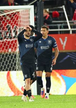 Rangers players look dejected after the second goal during the UEFA Europa League league phase match at the Brann Stadion, Bergen. SK Brann v Rangers - UEFA Europa League - League Phase - Brann Stadion, Bergen, Norway - 23 Oct 2025Bergen Brann Stadion United Kingdom EDITORIAL USE ONLY  Copyright: xO Rourke RangersxFC Shutterstockx 15577747df