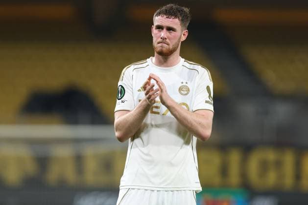 Alfie Dorrington of Aberdeen applauds travelling fans after the full time whistle AEK Athens v Aberdeen, UEFA Conference League, Group Stage, Football, OPAP Arena, Athens, Greece - 23 Oct 2025Athens OPAP Arena Greece EDITORIAL USE ONLY No use with unauthorised audio, video, data, fixture lists, club league logos or live services. Online in-match use limited to 120 images, no video emulation. No use in betting, games or single club league player publications. Copyright: xCostasxBaltas Shutterstockx 15567740bd