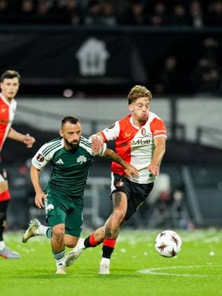 UEFA Europa League: Feyenoord v Panathinaikos F.C. Rotterdam - Luciano Valente of Feyenoord during the third match of the UEFA Europa League 2025 2026. The match is set between Feyenoord and Panathinaikos F.C. at Stadion Feijenoord De Kuip on 23 October 2025 in Rotterdam, The Netherlands. Copyright: xYannickxVerhoevenx