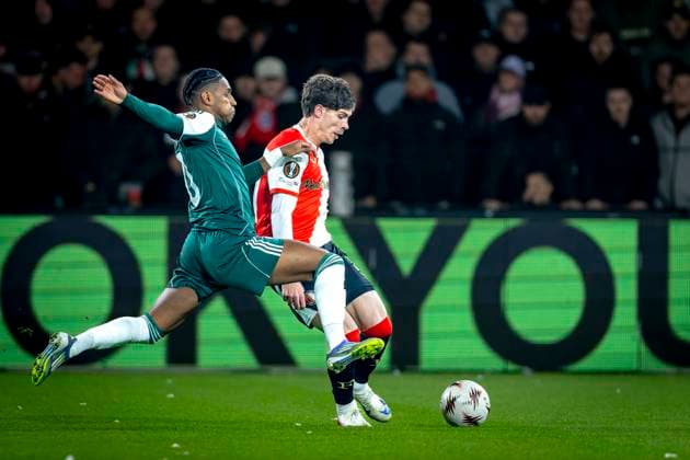 Panathinaikos FC forwarder Tete, SC Feyenoord Rotterdam defender Jordan Bos during the match SC Feyenoord Rotterdam vs Panathinaikos FC at the Stadium De Kuip for the Europa League - League phase - Matchday 3 season 2025-2026 in ROTTERDAM, Netherlands on 23 oktober 2025, (photo by Marcel van Dorst EYE4images DeFodi Images) Panathinaikos FC forwarder Tete, SC Feyenoord Rotterdam defender Jordan Bos during the match SC Feyenoord Rotterdam vs Panathinaikos FC at the Stadium De Kuip for the Europa League League phase Matchday 3 season 2025 2026 in ROTTERDAM, Netherlands on 23 oktober 2025, photo by Marcel van Dorst EYE4images DeFodi Images