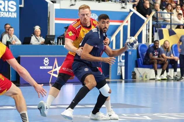HANDBALL : Paris Saint Germain Vs Gog - Ligue des Champions - 23 10 2025 Yahia Omar (Paris Saint Germain) Vs Henrik Jakobsen (Gog) ParisFrance  Copyright: xMichaelxBaucherx