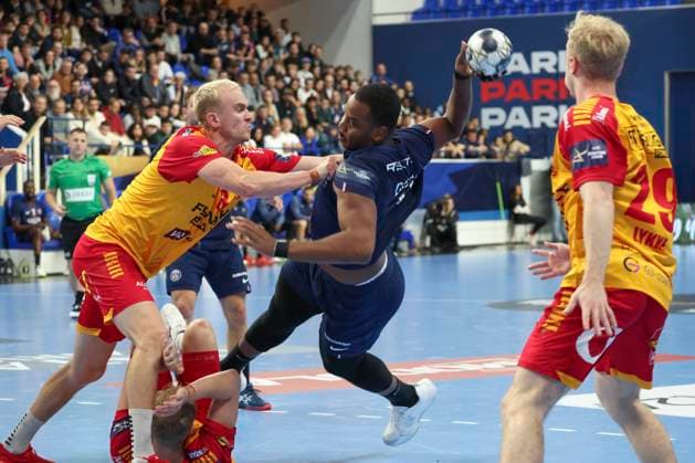 HANDBALL : Paris Saint Germain Vs Gog - Ligue des Champions - 23 10 2025 Gautier Loredon (Paris Saint Germain) Vs Lasse Balstad (Gog) ParisFrance  Copyright: xMichaelxBaucherx