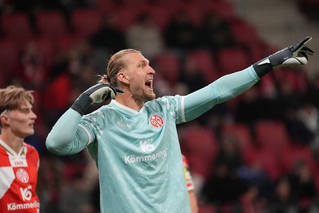 Goalkeeper Robin Zentner 1 FSV Mainz 05, 27 23 10 2025 1 FSV Mainz 05 vs Zrinjski Mostar, MEWA Arena, Europa Conference League