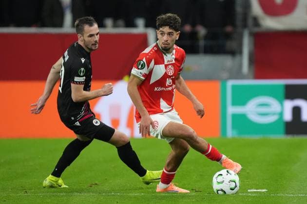 Ben Bobzien 1 FSV Mainz 05, 37 vs Kerim Memija Zrinjski Mostar, 50 23 10 2025 1 FSV Mainz 05 vs Zrinjski Mostar, MEWA Arena, Europa Conference League