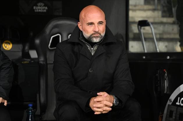 BERN, SWITZERLAND OCTOBER 23 Coach Giorgio Contini of Young Boys in action during the UEFA Europa League 2025 26 League Phase MD3 match between BSC Young Boys and PFC Ludogorets 1945 at Stadion Wankdorf on October 23, 2025 in Bern, Switzerland Bern Stadion Wankdorf Bern Switzerland Copyright: xJustPictures.ch ManuelxWinterbergerx jp-en-EuSpIm-MWI_4234