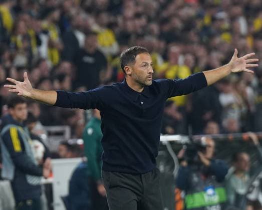 ISTANBUL, TURKEY - OCTOBER 23: Coach Domenico Tedesco of Fenerbahce SK during the UEFA Europa League 2025 26 League Phase MD3 match between Fenerbahce SK and VfB Stuttgart at Chobani Stadium on October 23, 2025 in Istanbul, Turkey. Ä±STNBUL Turkey Copyright: xSeskimphotox Fbahce-Stuttgart-231025 (150)