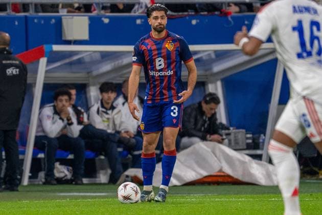 Lyon, France, October 23th 2025 Nicolas Vouilloz (3 Basel) during the Europa League football match between Olympique Lyon and FC Basel 1893 at OL Stadium in Lyon, France. Pascal von Büren (Pascal von Büren SPP) Copyright: xPascalxvonxBürenx xSPPx spp-en-PaVoBSp-PAVO_Lyon-50