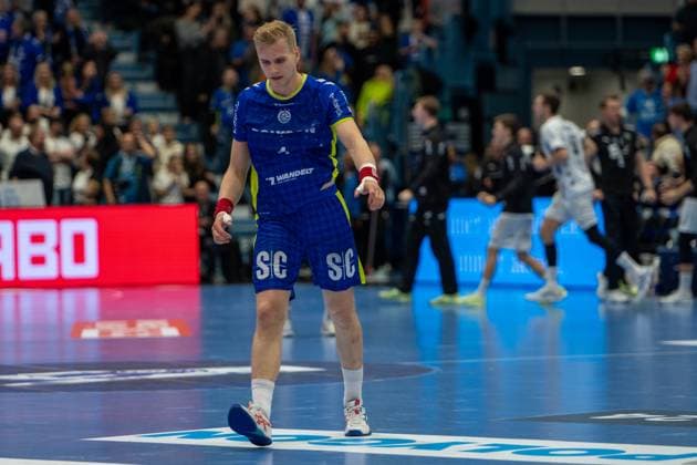 Ellidi Snaer Vidarsson, Kreislaeufer, VfL Gummersbach 4 , VfL Gummersbach vs THW Kiel, Daikin Handball Bundesliga, Herren , 10 Spieltag, 23 10 2025 Gummersbach NRW Germany Copyright: xkolbert-press MartinxWdziecznyx