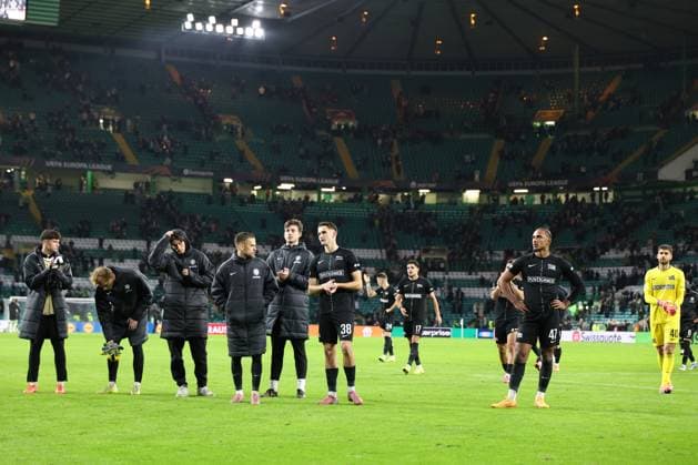 SOCCER - UEFA EL, Celtic vs Sturm GLASGOW,SCOTLAND,23.OCT.25 - SOCCER - UEFA Europa League, Celtic Glasgow vs SK Sturm Graz. Image shows the disappointment of Sturm.  GEPAxpictures xChrisxBauer
