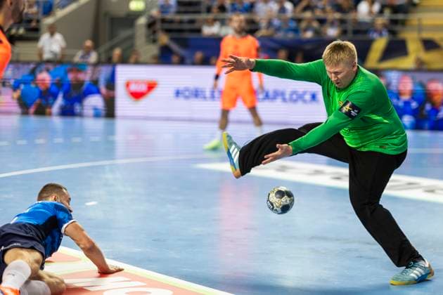 EHF Champions League - Orlen Wisla Plock v FC Barcelona, Barca Emil Nielsen during the match EHF Champions League Men match between Orlen Wisla Plock and FC Barcelona in Plock, Poland on October 23, 2025.NO SALES POLAND Plock Poland  Copyright: xAndrzejxIwanczukx originalFilename:iwanczuk-ehfchamp251023_npB6F.jpg
