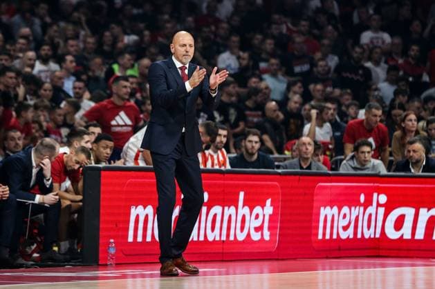 KK Crvena zvezda v Saski Baskonia - EuroLeague BELGRADE, SERBIA - OCTOBER 23: Head Coach of Saski Baskonia Pablo Laso follows Turkish Airlines EuroLeague basketball match between KK Crvena zvezda and Saski Baskonia at the Belgrade Arena in Belgrade, Serbia on October 23, 2025. Filip Stevanovic Anadolu Belgrade Serbia. Editorial use only. Please get in touch for any other usage.  Copyright: x2025xAnadoluxFilipxStevanovicx
