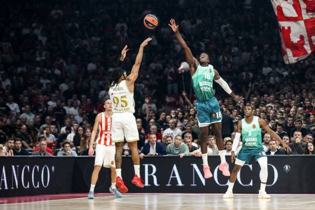 KK Crvena zvezda v Saski Baskonia - EuroLeague BELGRADE, SERBIA - OCTOBER 23: Chima Moneke of KK Crvena zvezda??????? in action during Turkish Airlines EuroLeague basketball match between KK Crvena zvezda and Saski Baskonia at the Belgrade Arena in Belgrade, Serbia on October 23, 2025. Filip Stevanovic Anadolu Belgrade Serbia. Editorial use only. Please get in touch for any other usage.  Copyright: x2025xAnadoluxFilipxStevanovicx