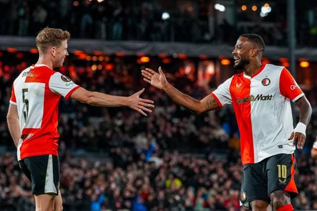 ROTTERDAM , 23-10-2025 , Stadium Feijenoord De Kuip , season 2025 2026 , UEFA Europa League League phase , match between Feyenoord and Panathinaikos FC , celebration after scoring by Feyenoord player Cyle Larin 3-1 Feyenoord - Panathinaikos  x31657039x Copyright: