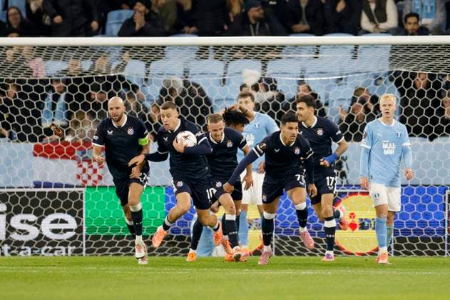 MALMÖ, SWEDEN 20251023 Dinamo Zagrebs 71 Mounsef Bakrar cheers after scoring a goal and equalizing to 1-1 in the final minutes during the Europa League football match between Malmö FF and GNK Dinamo Zagreb at Eleda Stadion New Malmö Stadium , Sweden, October 23, 2025 MALMÖ SWEDEN x10600x  Copyright: xAndreasxHillergren TTx EUROPA LEAGUE MALMÖ-GNK DINAMO ZAGREB