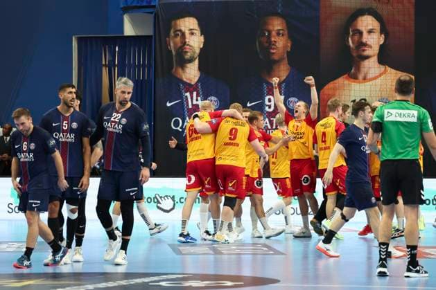 HANDBALL : Paris Saint Germain Vs Gog - Ligue des Champions - 23 10 2025 Joie de l equipe de Gog - Deception Paris Saint Germain - =pÂß= - Yahia Omar (Paris Saint Germain) - Luka Karabatic (Paris Saint Germain) ParisFrance  Copyright: xMichaelxBaucherx