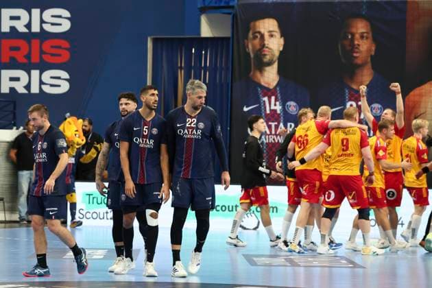 HANDBALL : Paris Saint Germain Vs Gog - Ligue des Champions - 23 10 2025 Joie de l equipe de Gog - Deception Paris Saint Germain - =pÂß= - Yahia Omar (Paris Saint Germain) - Luka Karabatic (Paris Saint Germain) ParisFrance  Copyright: xMichaelxBaucherx
