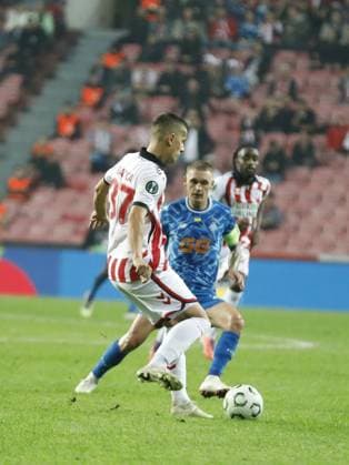 Samsunspor v Dynamo Kyiv - UEFA Europa Conference League SAMSUN, TURKIYE – OCTOBER 23: Satka of Samsunspor competes during the UEFA Conference League second-week match between Samsunspor and Dynamo Kyiv at new 19 Mayis Stadium in Samsun, Turkiye, on October 23, 2025. Fatih Mehmet Kurkcu Anadolu Samsun Turkey. Editorial use only. Please get in touch for any other usage.  Copyright: x2025xAnadoluxFatihxMehmetxKurkcux