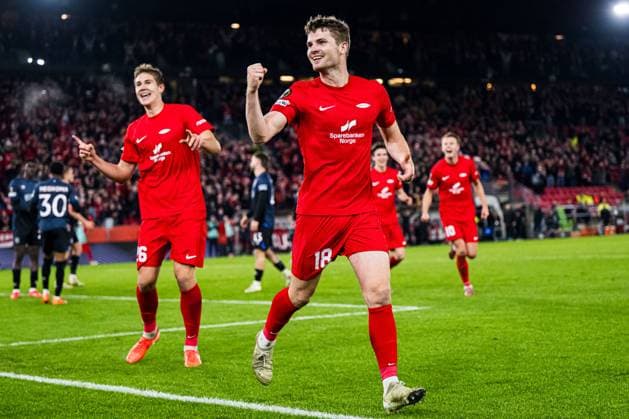 251023 Jacob Ebsen Sorensen of Brann celebrates after scoring the 2 0 goal during the UEFA Europa League football match between Brann and Rangers on October 23, 2025 in Bergen Photo Marius Simensen BILDBYRAN COP 238 MM0046 bbeng brann football fotball fotboll jubel rangers soccer uefa europa league  Copyright: MARIUSxSIMENSEN BB251023ZH048