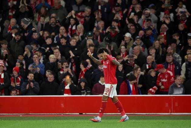 Nottingham Forest gegen Porto 23. Oktober 2025, Nottingham UEFA Europa League Nottingham Forest gegen Porto Igor Jesus von Nottingham Forest jubelt nach seinem zweiten Tor zum 2  Copyright: xDanielxChestertonxOffside