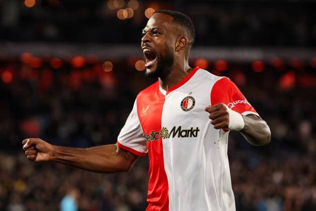 2025-10-23 Feyenoord v Panathinaikos - UEFA Europa League, League phase, MD3 ROTTERDAM, NETHERLANDS - OCTOBER 23: Cyle Larin of Feyenoord celebrates after scoring the third goal of the team during the UEFA Europa League, League phase, MD3 match between Feyenoord and Panathinaikos at Stadion Feijenoord on October 23, 2025 in Rotterdam, Netherlands. Rotterdam Stadion Feijenoord Netherlands Content not available for redistribution in The Netherlands directly or indirectly through any third parties. Copyright: xHansxvanxderxValkx