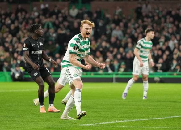 Liam Scales of Celtic celebrates scoring to tie the game 1-1. Celtic v Sturm Graz, UEFA Europa League, Group Stage, Football, Celtic Park, Glasgow, Scotland, UK - 23 Oct 2025Glasgow Celtic Park United Kingdom EDITORIAL USE ONLY No use with unauthorised audio, video, data, fixture lists, club league logos or live services. Online in-match use limited to 120 images, no video emulation. No use in betting, games or single club league player publications. Copyright: xStuartxWallace Shutterstockx 15567786bp