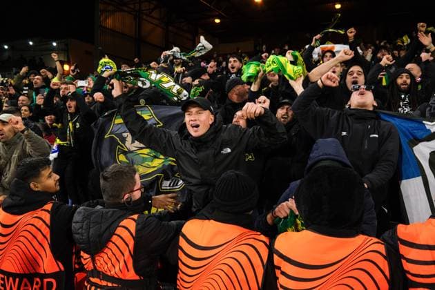 Crystal Palace gegen AEK Larnaca 23. Oktober 2025, London UEFA Conference League Ligaphase Crystal Palace gegen AEK Larnaca AEK Larnaca Fans Foto Jacques Feeney Abseits London UK  Copyright: xJacquesxFeeneyx xOffsidexOffside
