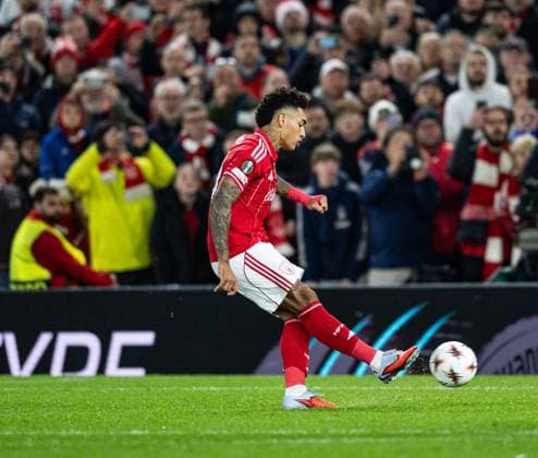 23rd October 2025; The City Ground, Nottingham, England; UEFA Europa League Football, Nottingham Forest versus Porto; Igor Jesus of Nottingham Forest scores from the penalty spot in the 77th minute to make it 2-0  GodfreyxPitt
