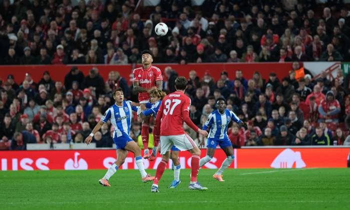 Igor Jesus of Nottingham Forest wins the header during the UEFA Europa league football match between Nottingham Forest and FC Porto at City Ground in Nottingham. Copyright: xPaulxBonser SportsxPressxPhotox Sportspressphoto_SPR46768